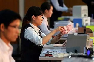 90后银行职员夫妻下班送外卖解压 90后银行职员夫妻下班送外卖解压