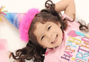 小女孩英文名字(小女孩英文名字大全及寓意) 小女孩英文名字(小女孩英文名字大全及寓意)