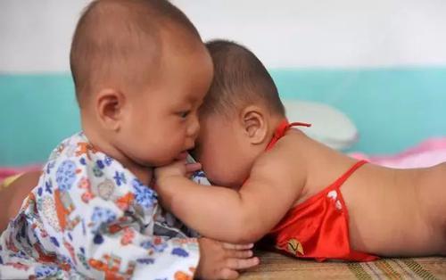 龙凤胎取名大全1000个（龙凤胎起名字大全内涵有寓意）