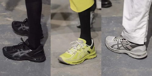 “洞洞丑鞋”卖不动了