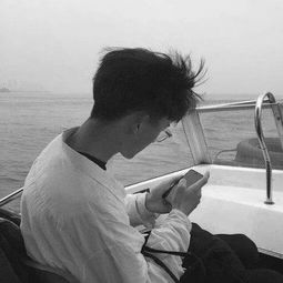 qq昵称男生伤感（qq昵称男生伤感深意）