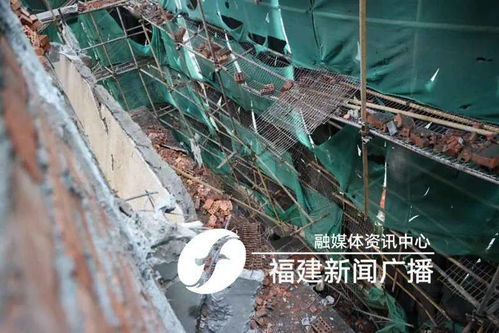 景区百米蹦极台坍塌?假 景区百米蹦极台坍塌?假