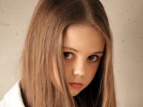 带金的女孩名字(小名带金的女孩名字) 带金的女孩名字(小名带金的女孩名字)