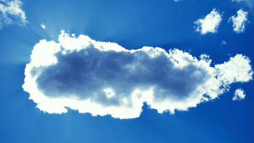 充满诗意的名字（充满诗意的名字网名）