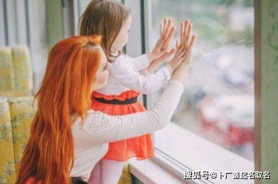 女孩名字2022年名字大全(女孩取名字2022) 女孩名字2022年名字大全(女孩取名字2022)