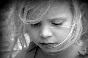 八字取名字女孩大全（取名字大全女孩生辰八字起名免费）