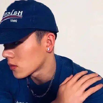 男成熟稳重低调的网名(成熟稳重男性网名) 男成熟稳重低调的网名(成熟稳重男性网名)