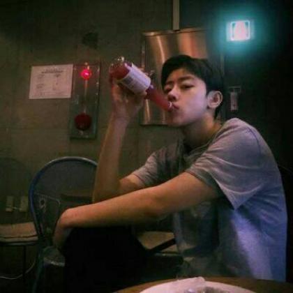 qq呢昵称男生霸气冷酷（qq昵称男生霸气超拽 冷酷）