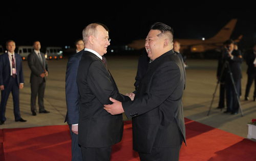 普京:中国举行的纪念活动很精彩 普京:中国举行的纪念活动很精彩