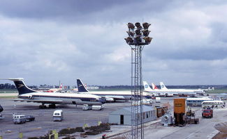 伦敦希思罗机场:4号航站楼值机已关闭并进行疏散 - 今题网