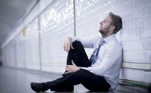 水瓶男怕你离开他的表现(水瓶男怕一个女人) 水瓶男怕你离开他的表现(水瓶男怕一个女人)