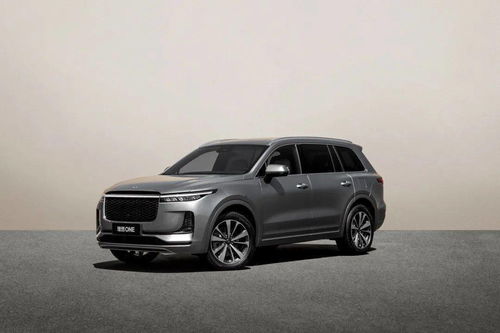 理想汽车官宣明天揭晓品牌代言人，网友猜测为易烊千玺