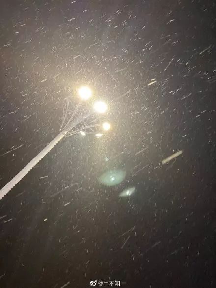 今天晚上有流星雨吗?今天晚上9点23分的天文现象) 今天晚上有流星雨吗?今天晚上9点23分的天文现象)