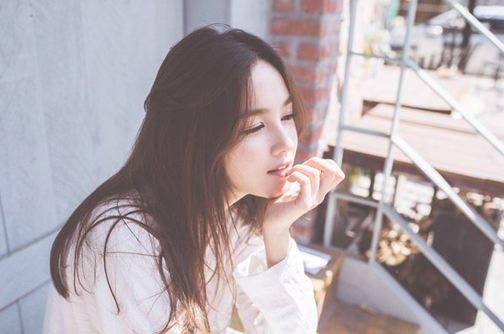 女孩子年纪越大越像月亮星座（女孩越长大越像母亲）