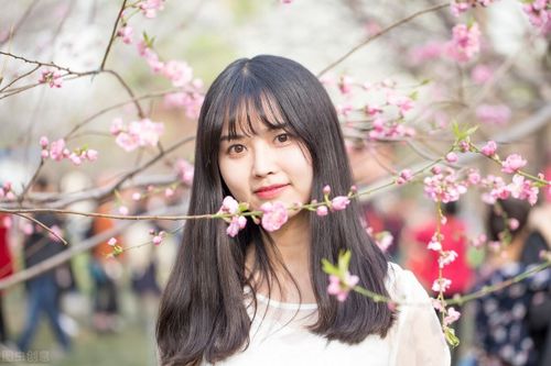 水瓶女将来超级有钱（水瓶座女有钱吗）