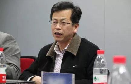 乘联分会秘书长崔东树：2025年中国汽车经销商急需政策支持