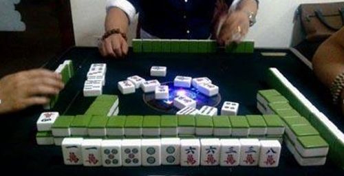 梦见打麻将赢了很多钱什么意思：梦见打麻将赢了很多钱什么意思？