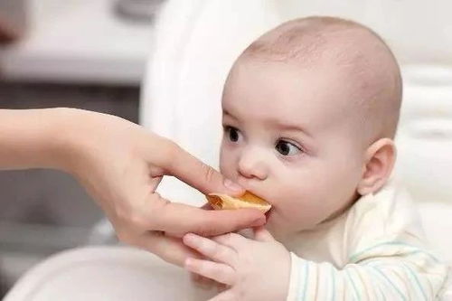 宝宝都湿透了还嘴硬疼怎么回事(宝宝嘴边湿疹怎么办) 宝宝都湿透了还嘴硬疼怎么回事(宝宝嘴边湿疹怎么办)