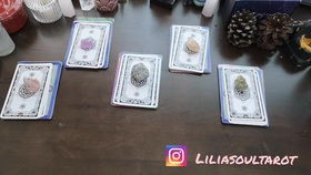 塔罗牌在线占卜免费测:免费体验塔罗牌在线占卜,开启你的心灵启示之旅,解锁未来3大趋势 塔罗牌在线占卜免费测:免费体验塔罗牌在线占卜,开启你的心灵启示之旅,解锁未来3大趋势