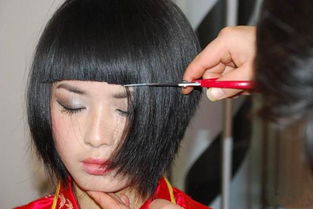 梦见头发秃了:梦里头发秃了,你不是一个人 梦见头发秃了:梦里头发秃了,你不是一个人