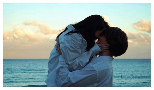 梦到自己和喜欢的人结婚什么预兆:梦到自己和喜欢的人结婚,是预兆还是潜意识的映射? 梦到自己和喜欢的人结婚什么预兆:梦到自己和喜欢的人结婚,是预兆还是潜意识的映射?