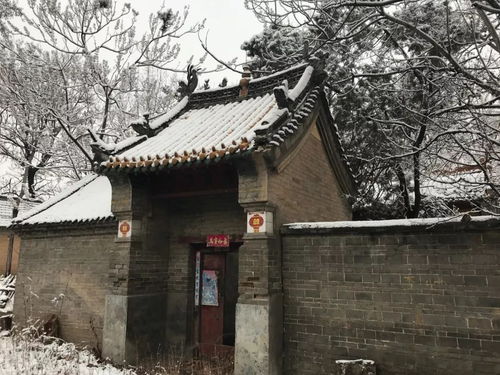 梦见老房子漏水:老房子的哭泣,一场关于漏水梦境的解码 梦见老房子漏水:老房子的哭泣,一场关于漏水梦境的解码