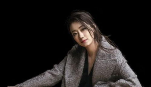 女人梦见从火里逃出来:梦里从火中逃出,解析你内心的危机与出路 女人梦见从火里逃出来:梦里从火中逃出,解析你内心的危机与出路