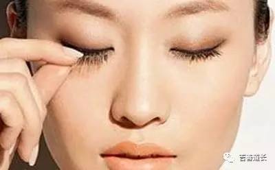 女人左上眼皮跳24小时吉凶:左上眼皮跳24小时吉凶,民间说法与科学视角的深度解读 女人左上眼皮跳24小时吉凶:左上眼皮跳24小时吉凶,民间说法与科学视角的深度解读