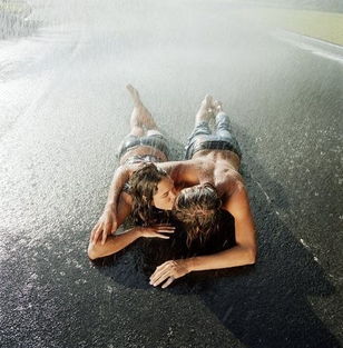 天蝎女有多让男人疯狂：天蝎女，用灵魂的引力场，让男人沉沦的致命吸引力