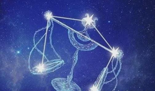 天秤今日的运势：天秤今日的运势，神秘力量加持，平衡与机遇并存！