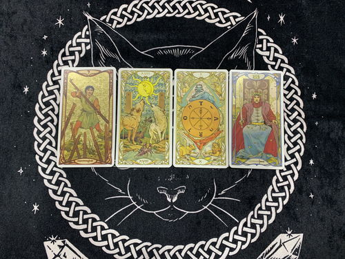 塔罗牌路数：塔罗牌的奥秘，探索神秘学中的占卜艺术