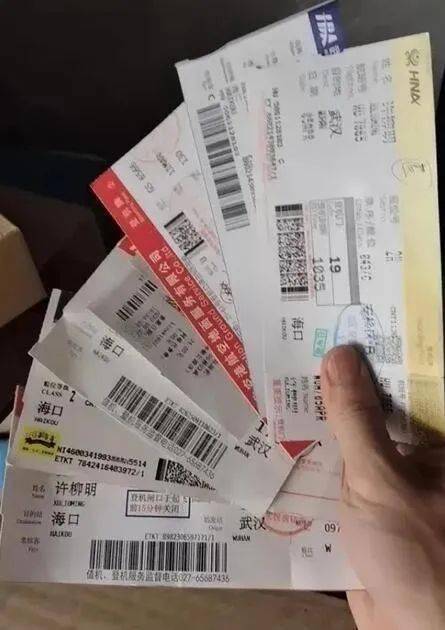 水瓶女今天的星座运势:水瓶女今日运势飙升!事业爱情双丰收,幸运指数翻倍! 水瓶女今天的星座运势:水瓶女今日运势飙升!事业爱情双丰收,幸运指数翻倍!