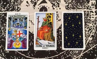塔罗牌布:神秘的守护者,塔罗牌布的仪式与意义 塔罗牌布:神秘的守护者,塔罗牌布的仪式与意义