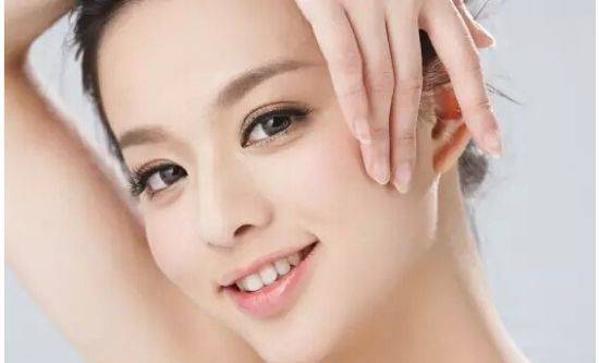 色斑怎么去除掉:彻底告别烦人色斑,这些方法你一定要知道! 色斑怎么去除掉:彻底告别烦人色斑,这些方法你一定要知道!