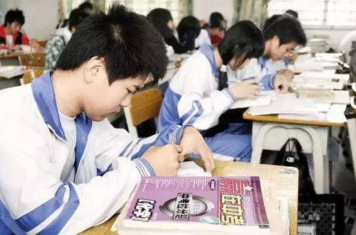 上职高好还是上技校好(技校十大吃香专业) 上职高好还是上技校好(技校十大吃香专业)