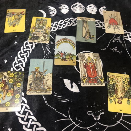 塔罗牌汁：神秘液体与塔罗牌的奇妙结合，塔罗牌汁的起源与意义