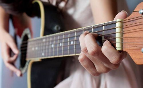 中国十大烧火棍吉他品牌（吉他烧火棍和好吉他到底有什么区别）