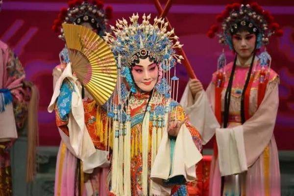 黄梅戏周莉啼笑姻缘片段:黄梅戏经典啼笑姻缘周莉精彩片段赏析 黄梅戏周莉啼笑姻缘片段:黄梅戏经典啼笑姻缘周莉精彩片段赏析