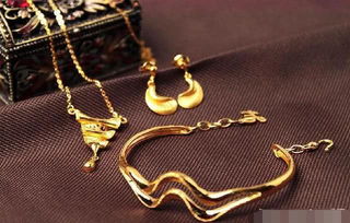 梦见金首饰：梦见金首饰，解密传统文化与现代心理的双重隐喻