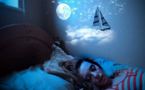 梦见自己梳头是什么意思:梳头梦境,潜意识的镜与心 梦见自己梳头是什么意思:梳头梦境,潜意识的镜与心