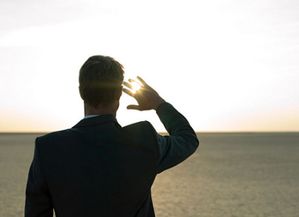 天秤座男生喜欢你的表现：五个细节揭示天秤座男生喜欢你的表现，温柔与理性并存的告白方式