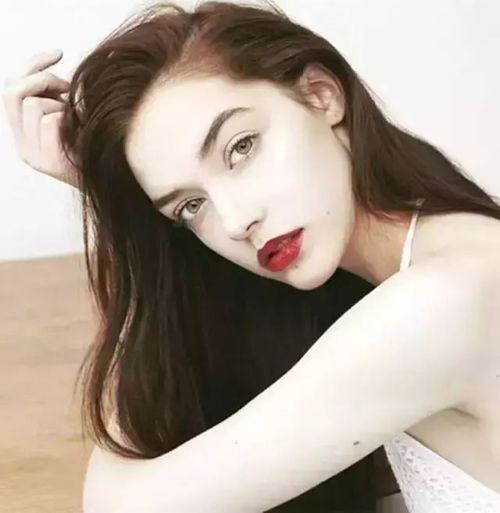 女生呵啊呵啊呵啊叫什么歌（女性扒开大腿内侧小肚子痒）
