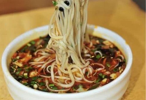 梦见面条：梦里遇见的那碗面