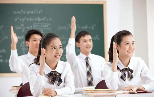 走单招好还是高考好(文科走单招好还是高考好)