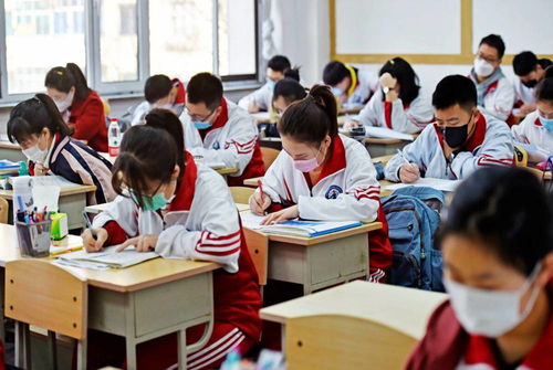 高三复读能在原来学校读吗(职教高考培训班费用多少)