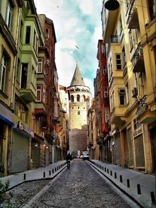 伊斯坦布尔时间:时间的交错,伊斯坦布尔的古老与现代 伊斯坦布尔时间:时间的交错,伊斯坦布尔的古老与现代