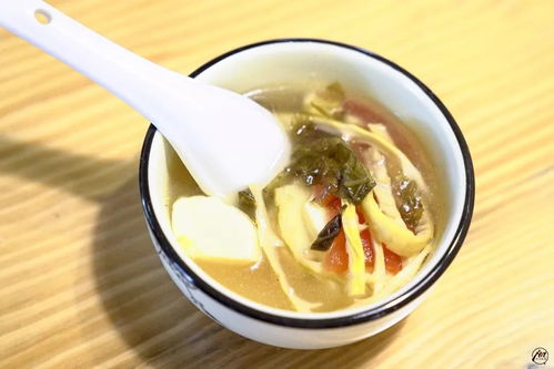 家常汤的100种做法:一网打尽!100种家常汤的智慧,从经典到创意,总有一款适合你! 家常汤的100种做法:一网打尽!100种家常汤的智慧,从经典到创意,总有一款适合你!