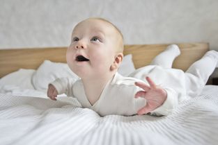 女人做梦梦到孩子是什么意思:梦里见到孩子,潜意识中的爱与成长 女人做梦梦到孩子是什么意思:梦里见到孩子,潜意识中的爱与成长