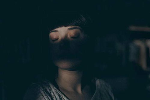 女人梦到死人了有什么兆头:女人梦到死人了有什么兆头?解密梦境背后的隐藏信息 女人梦到死人了有什么兆头:女人梦到死人了有什么兆头?解密梦境背后的隐藏信息