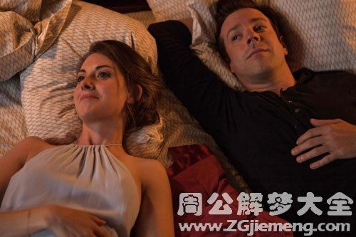 做梦梦到前男友是什么:梦到前男友,那些未说出口的情感与未完成的告别